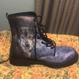 Wolf boots